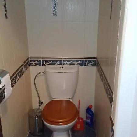 Apartment Wolf Luxusne S Plnou Vybavou S Bezplatnym Parkovanim Smart Tv A Optickym Internetom Priamo V Povazskej Bystrici Ticha Lokalita S Vsade Blizko Vhodne Pre Jednotlivcov Rodiny Pracovne Cesty Turistiku Aj Oddych Plne Vybavena Kuchyna *