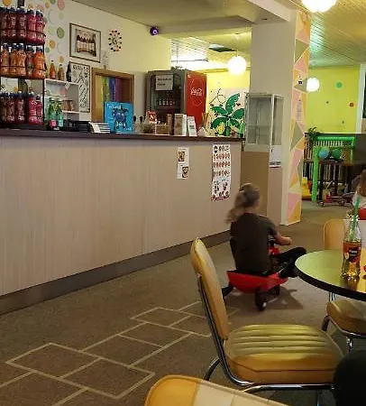 Wolf Luxusne S Plnou Vybavou S Bezplatnym Parkovanim Smart Tv A Optickym Internetom Priamo V Povazskej Bystrici Ticha Lokalita S Vsade Blizko Vhodne Pre Jednotlivcov Rodiny Pracovne Cesty Turistiku Aj Oddych Plne Vybavena Kuchyna *