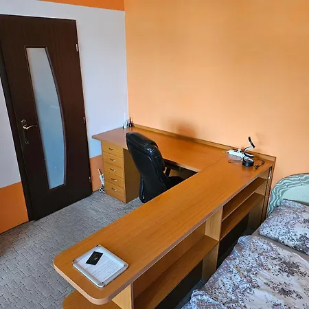 Wolf Luxusne S Plnou Vybavou S Bezplatnym Parkovanim Smart Tv A Optickym Internetom Priamo V Povazskej Bystrici Ticha Lokalita S Vsade Blizko Vhodne Pre Jednotlivcov Rodiny Pracovne Cesty Turistiku Aj Oddych Plne Vybavena Kuchyna Apartman *