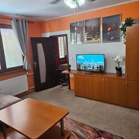 Apartman Wolf Luxusne S Plnou Vybavou S Bezplatnym Parkovanim Smart Tv A Optickym Internetom Priamo V Povazskej Bystrici Ticha Lokalita S Vsade Blizko Vhodne Pre Jednotlivcov Rodiny Pracovne Cesty Turistiku Aj Oddych Plne Vybavena Kuchyna